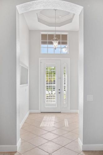 16168 Parque Ln, Naples, FL 34110-2816