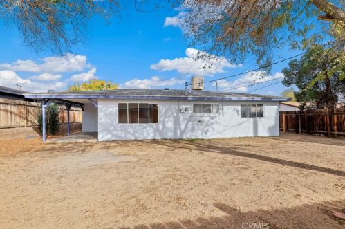 16121 Colina St, Victorville CA  92395-3610 exterior