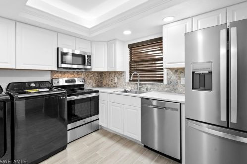 4608 6th Ave, Cape Coral, FL 33914-6405