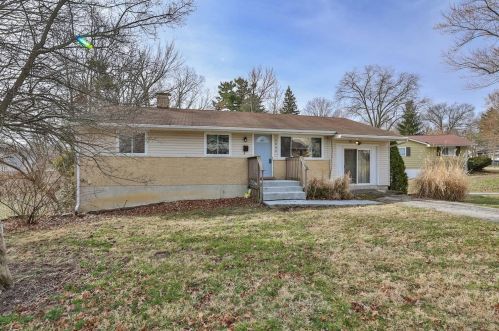 2035 Connecticut Ave, Cincinnati, OH 45224-2303