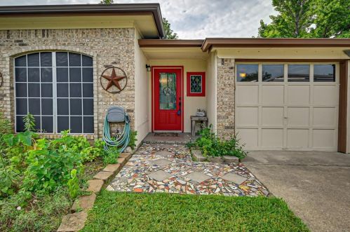 610 Dayton Rd, Midlothian, TX 76063-2131