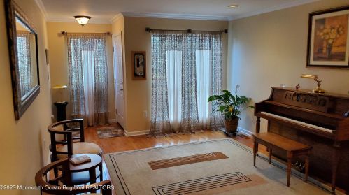 110 Tanya Cir, Tinton Falls, NJ 07712-7917