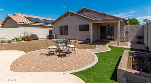 9072 80 Ln, Peoria AZ 85382-4417 exterior