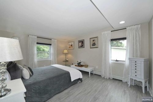 12 River Rd, Oakland NJ  07436-1929 exterior