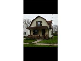 308 Elm St, Woodville, OH 43469-1121