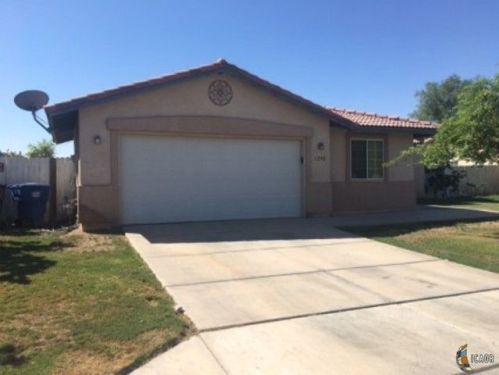 1232 A C Nogales St, Calexico, CA 92231-3360