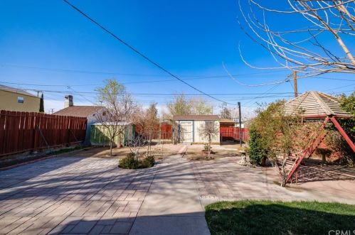 16842 Tracy St, Victorville CA  92395-3722 exterior