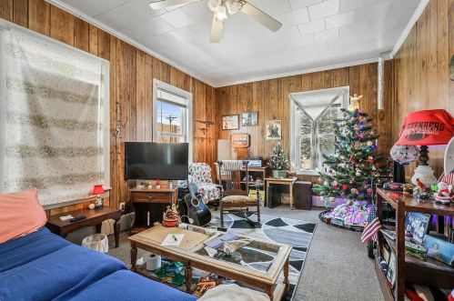 1413 Clark St, Manitowoc WI 54220-5110 exterior