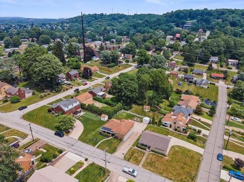 1204 Riverview Dr, Verona PA  15147-1915 exterior