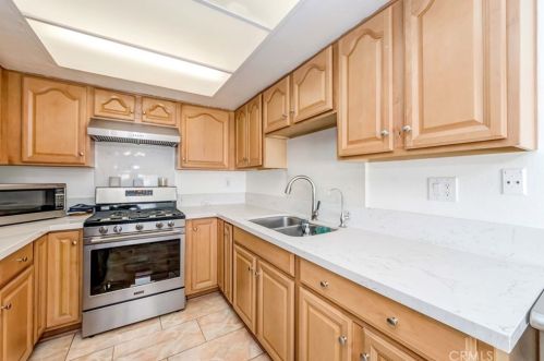 7883 Cerritos Ave, Stanton CA  90680-1686 exterior