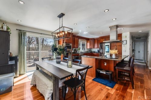 14 Albemarle Rd, East Brunswick NJ  08816-4213 exterior