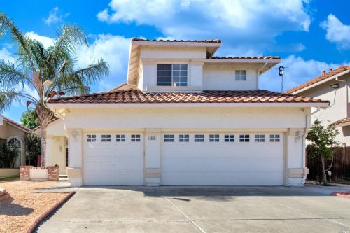 272 Sparrow St, Vacaville, CA 95687-7225