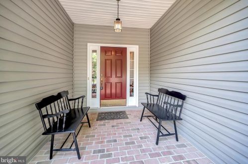 105 Taylor Ct, Locust Grove, VA 22508-5637