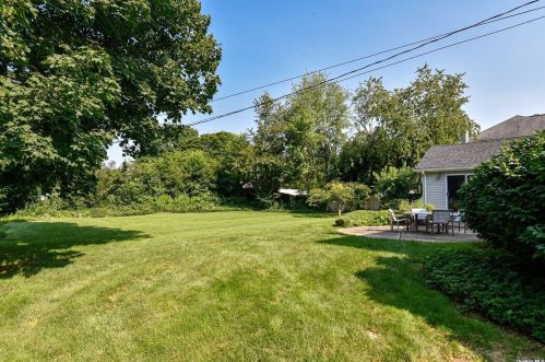 55 Greenvale Dr, Elwood NY  11731-4117 exterior