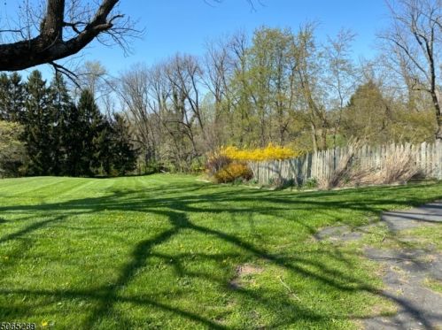 13 Linvale Rd, East Amwell Township NJ  08551-1413 exterior