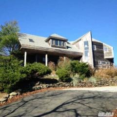 20 Fairmont Ave, Hither Plains NY  11954-5161 exterior