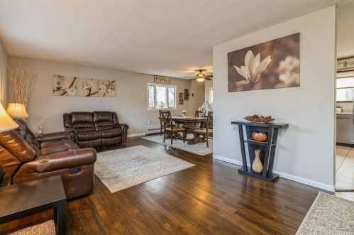 360 Carnegie Blvd, Holbrook, NY 11741-3434