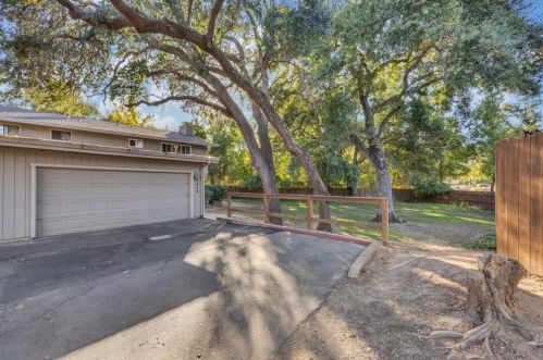 7414 Ranch Ave, Citrus Heights, CA 95610-7451