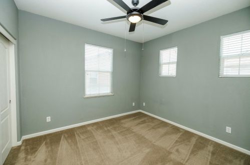 17122 Pacific Oak Ln, Lathrop CA  95330-8526 exterior