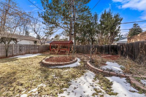 651 Holly St, Denver CO  80246-1424 exterior