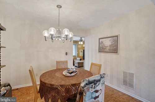 645 Ithaca Pl, East Windsor NJ 08520-5614 exterior