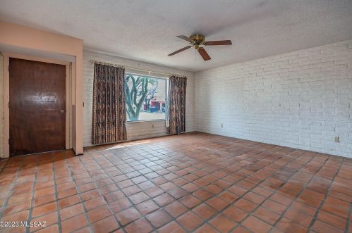 515 Chalet Ave, Tucson, AZ 85748-3340