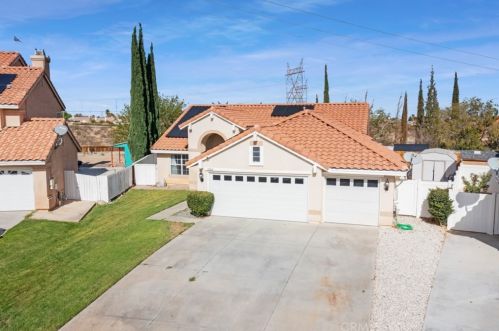 13262 Spring Way, Victorville CA  92392-6805 exterior