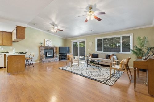 6747 Sun Brae Ct, Rio Linda CA  95673-3276 exterior