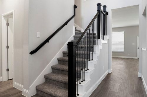 1105 Whispering Hills Dr, Midlothian TX  76063-6603 exterior