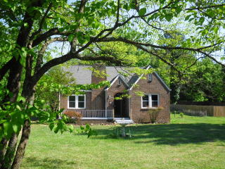 5310 Holston Dr, Knoxville, TN 37914-3819