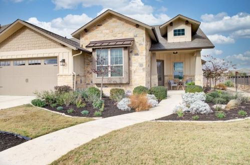 70 Santa Maria St, Georgetown TX  78628 exterior