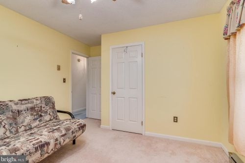 533 Morison St, Charles Town WV  25414-1144 exterior