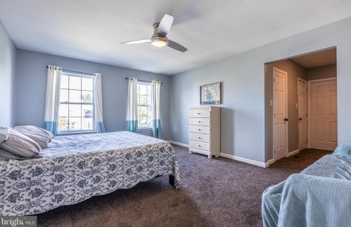 101 Stoneridge Pl, Bear DE  19701-1952 exterior