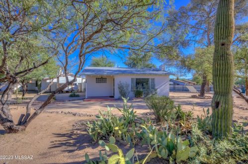 700 Catalina Ave, Tucson, AZ 85711-1127