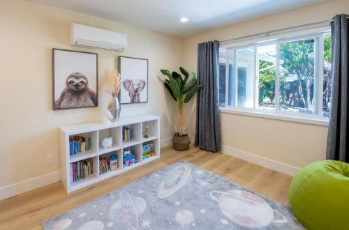 1466 Hollenbeck Ave, Sunnyvale CA  94087-4238 exterior