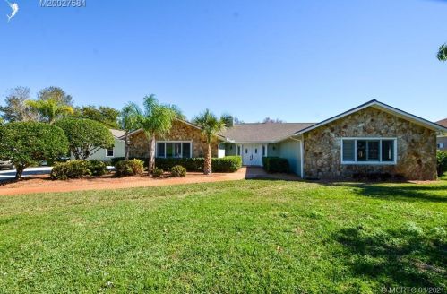 2522 Racquet Club Dr, Palm City, FL 34990-2304