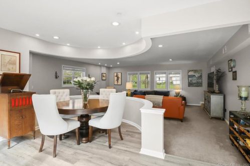 128 Garwood Rd, Bridgeport CT  06611-2220 exterior