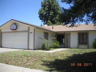 4494 Ila Ave, Fresno, CA 93705-1332