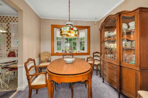 20 Clare Dr, Elwood NY  11731-1324 exterior