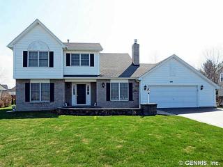 888 Whistlers Cove Ln, Rochester, NY 14612-1464