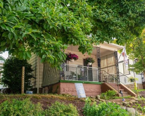 1118 Forest Ave, New Kensington, PA 15068-5712