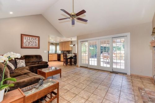 102 Seafarer Ct, Folsom CA  95630-2332 exterior