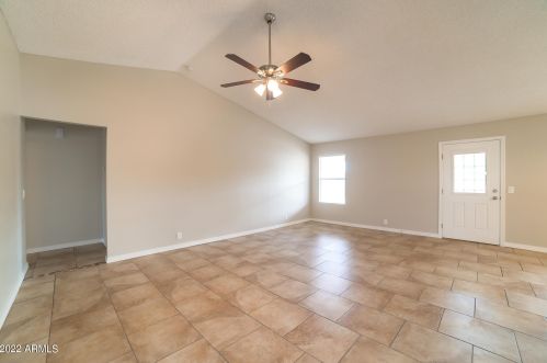 8115 Krall St, Glendale AZ  85303-3206 exterior