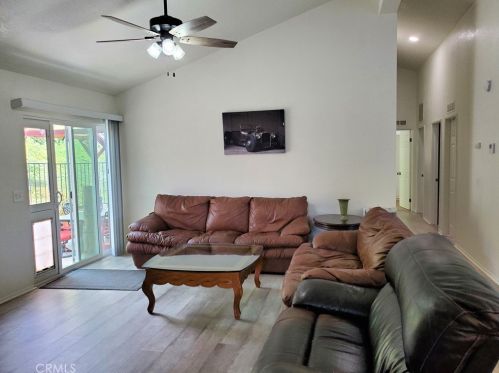 20077 Summit View Ct, Santa Clarita CA  91351-5709 exterior