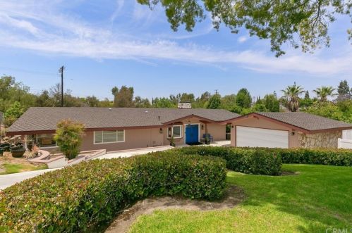 1539 Avolencia Dr, Fullerton CA 92835-3717 exterior