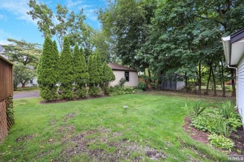 166 Cambridge Ave, Englewood NJ  07631-1625 exterior