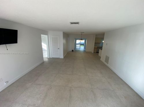 7701 36th St, Hollywood FL  33024-8413 exterior