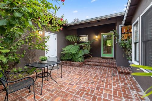 1524 Sylvia Ln, Newport Beach, CA 92660-4441