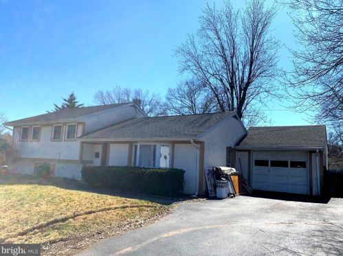 390 Mervine St, Pottstown, PA 19464-4075
