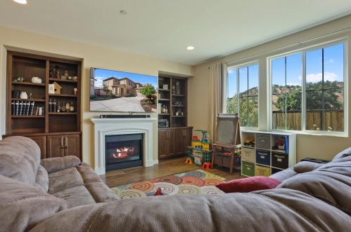 9435 Vintner Cir, Grayson CA  95363-8902 exterior